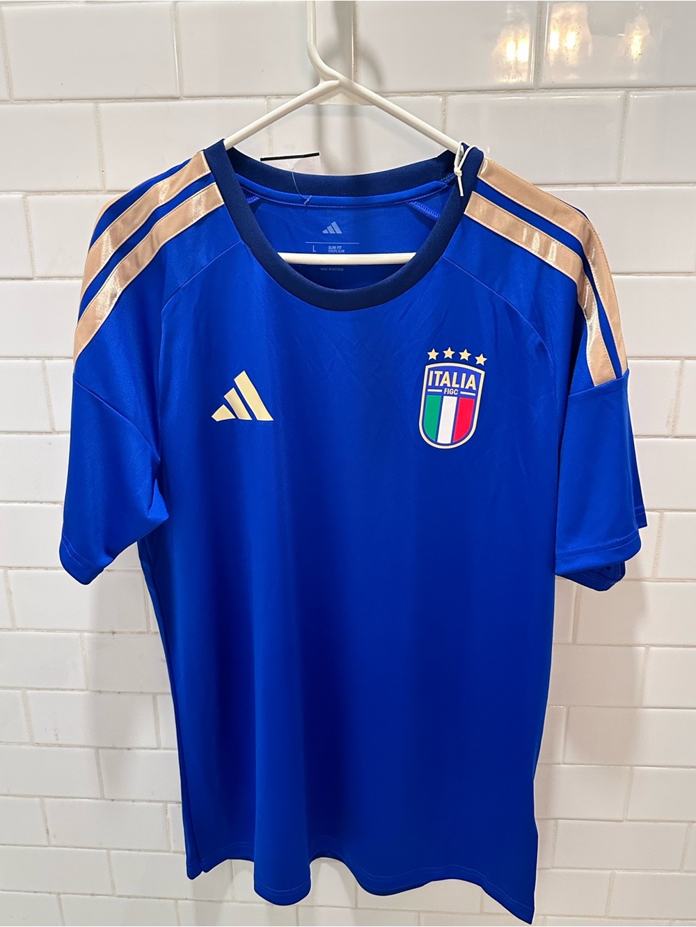 New Men's Adidas Italy 26 Home Fan Jersey Style JY7588 Sizes Large, L